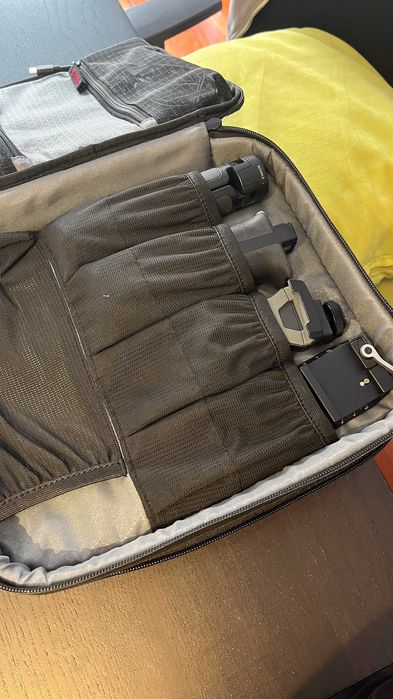 Gimbal DJI RS 2 Pro Combo Raveneye + Handles laterais