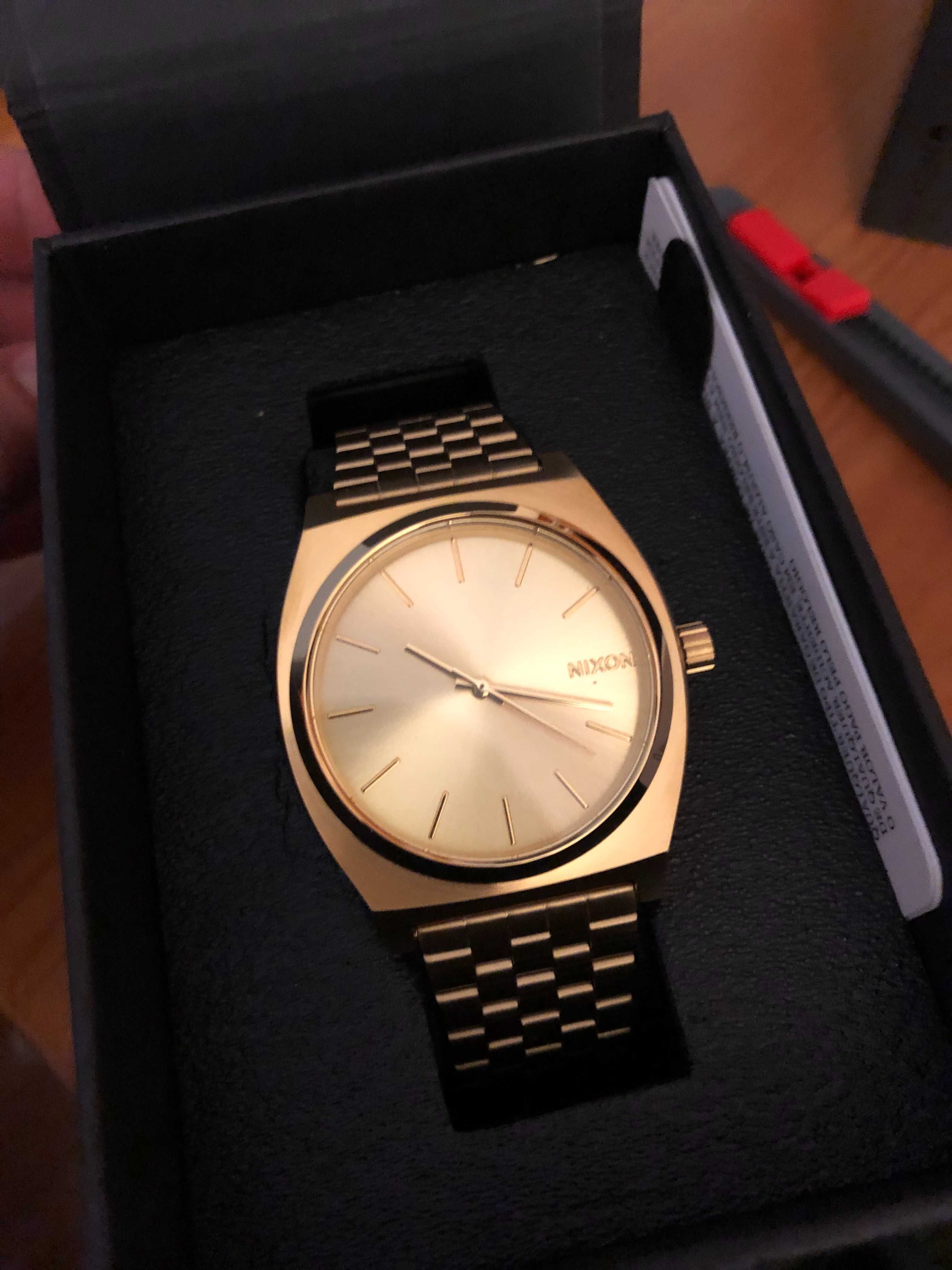 Relógio Nixon Medium Time Teller Bracelete Aço - Dourado