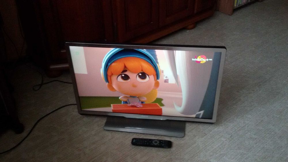 Telewizor Philips 32 cale + pilot