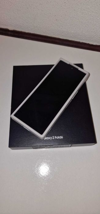 Samsung Z Fold 6