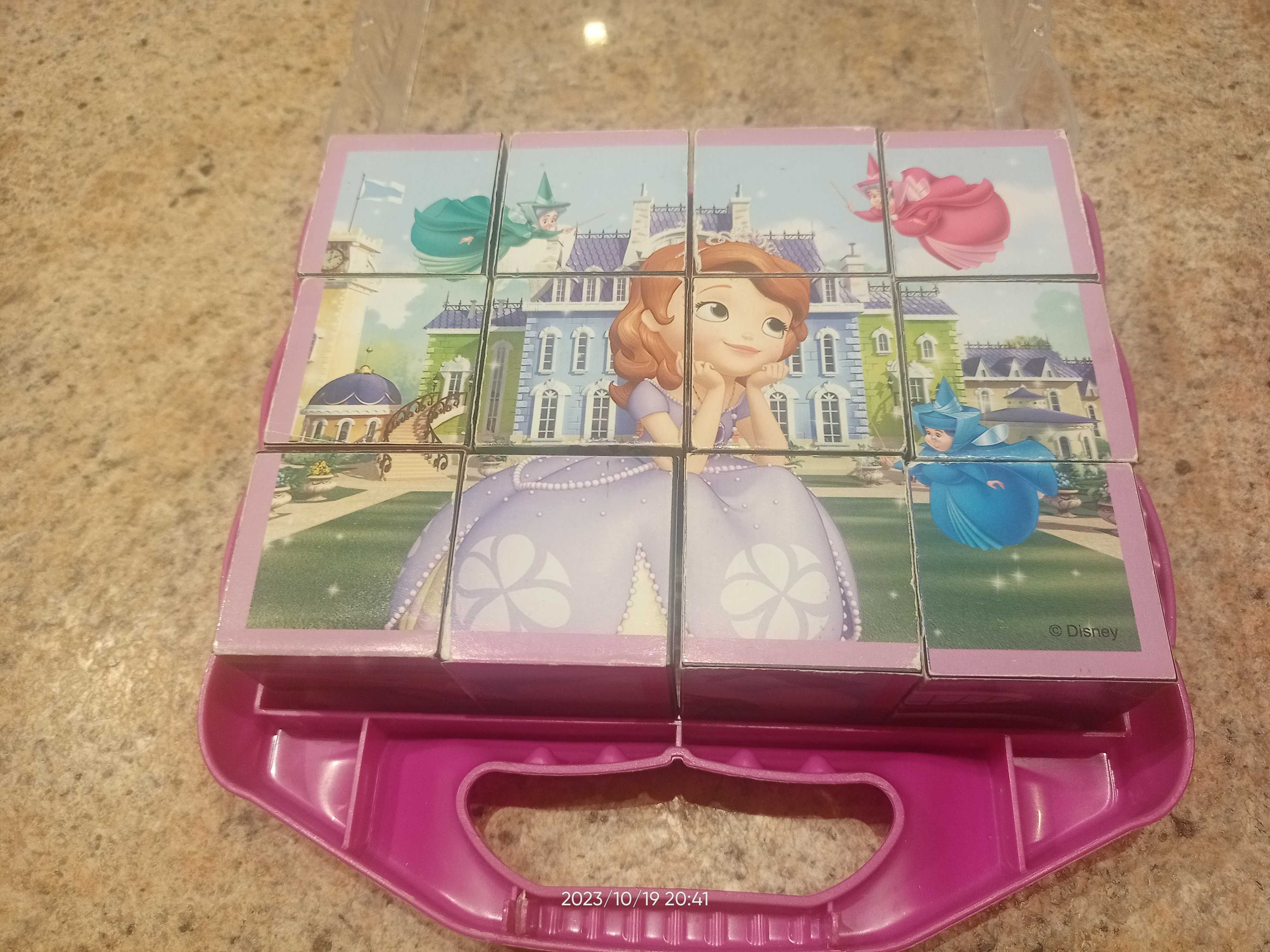 Klocki kostki puzzle Disney Minnie, Sofia 2 szt