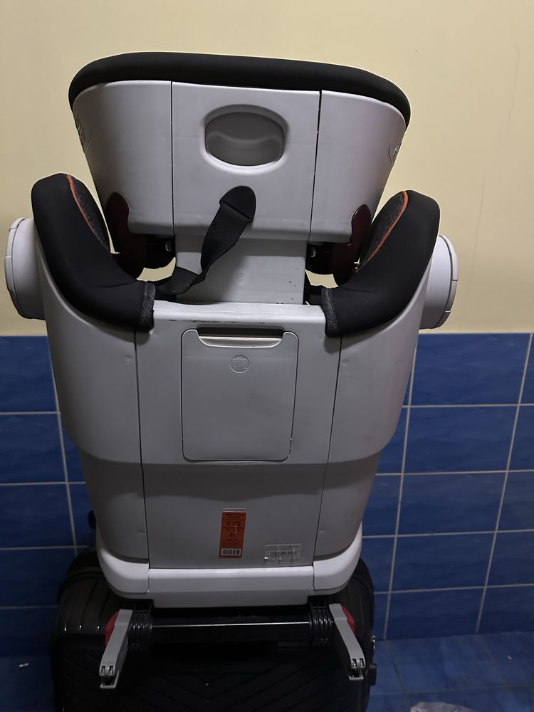 Автокрісло Britax Romer Kidfix II XP