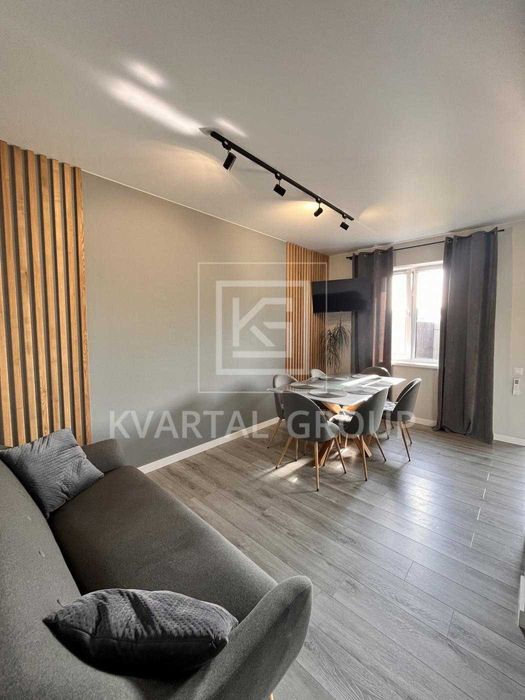 БЕЗ КОМІСІЇ! Дуплекс з ремонтом і меблями. ОКРЕМИЙ заїзд