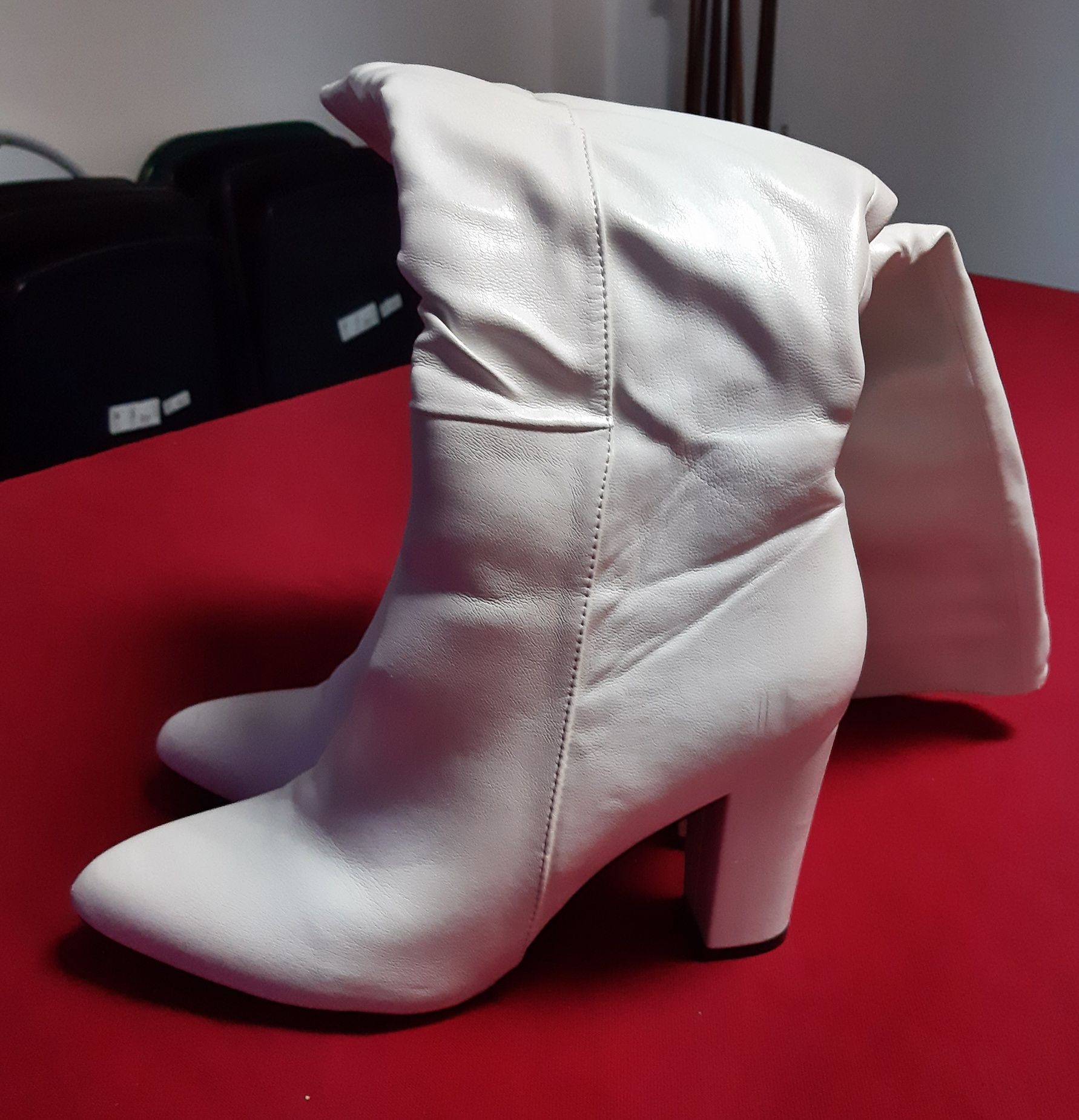 Botas de salto alto