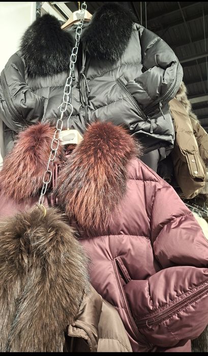 Kurtka puchowa z naturalnym futerkiem z lisa