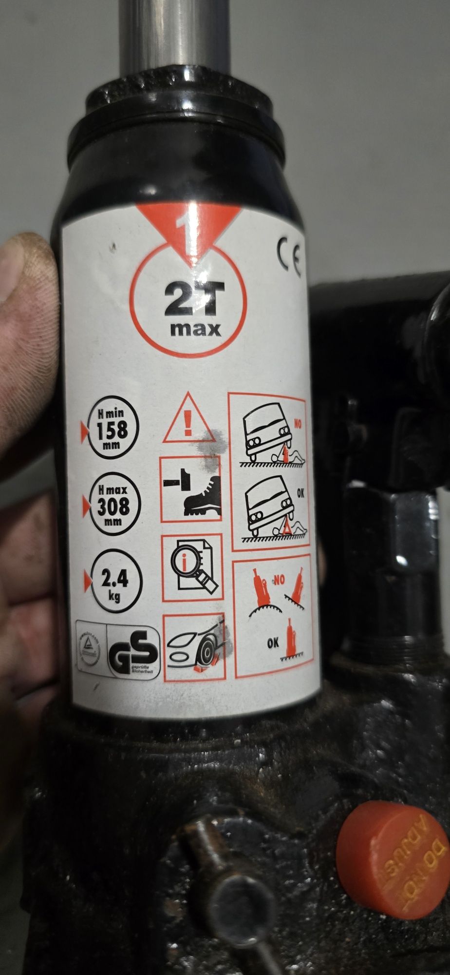 Podnośnik Hydrauliczny Słupkowy 2T Żaba Lewarek