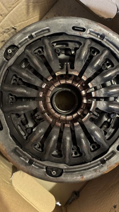 LUK 602 0005 00 щеплення renault megane 3 scenic 3 1,5 dci 09