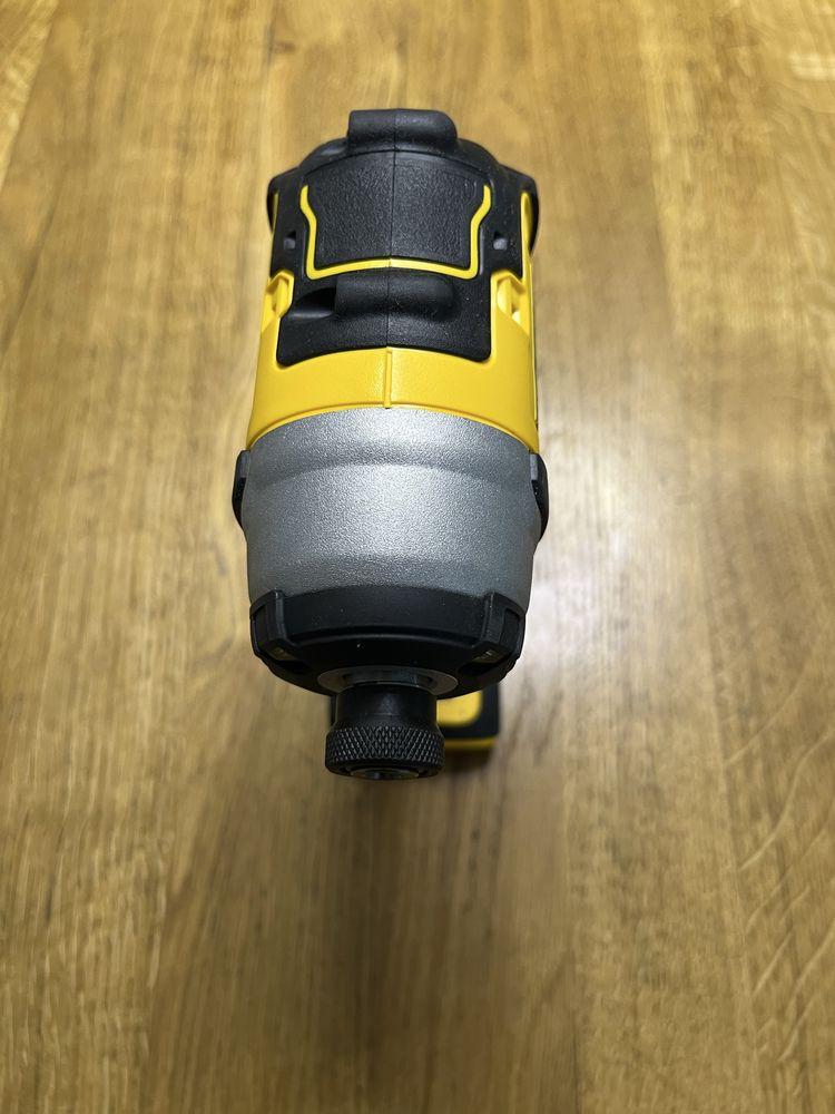 DEWALT DCF 809 20v