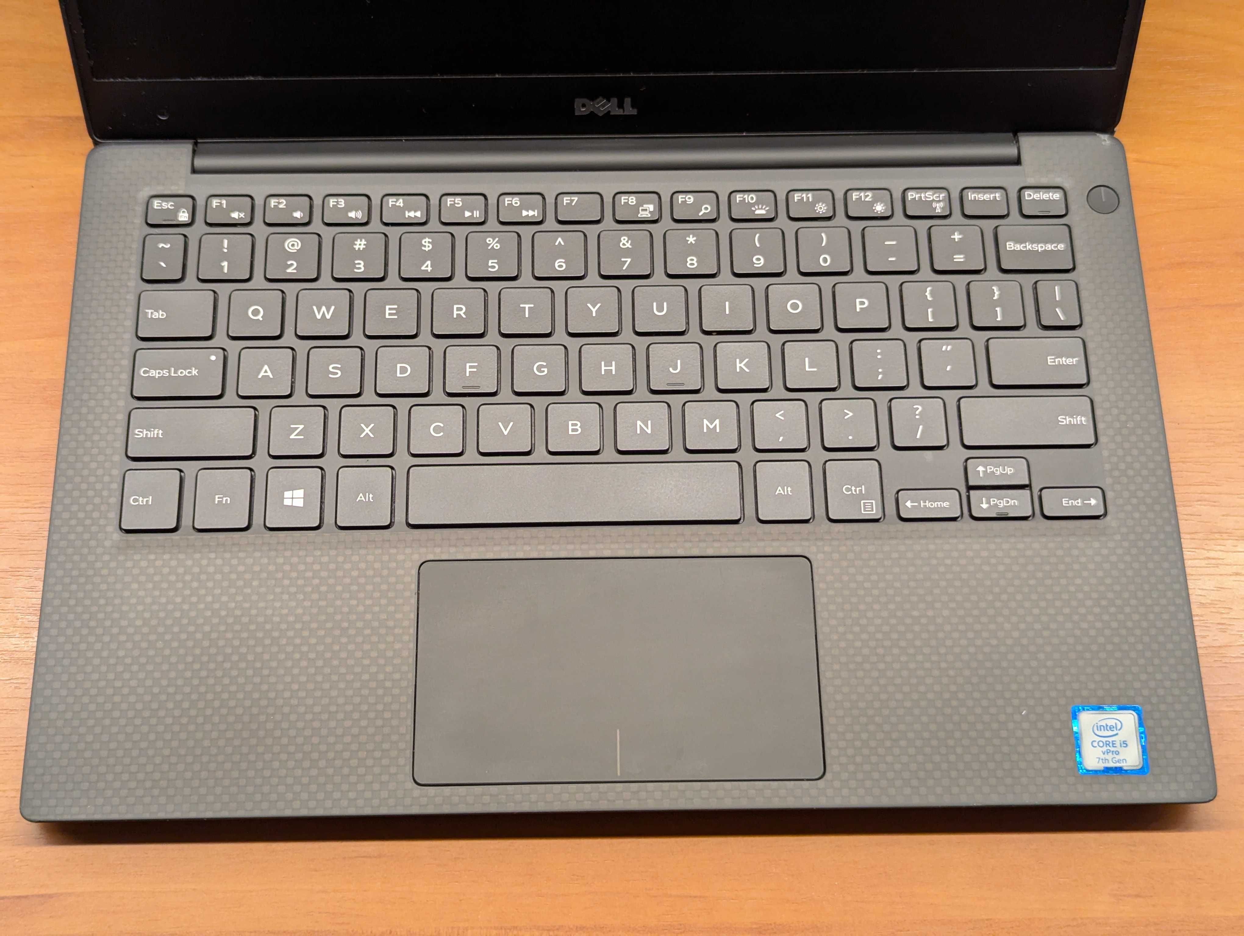 Dell XPS 13 9360, FHD IPS, i5-7300U, 8 RAM, 256 ssd m.2