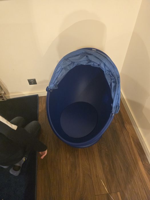 Krzesło obrotowe fotel jajko Ikea PS LÖMSK granatowy