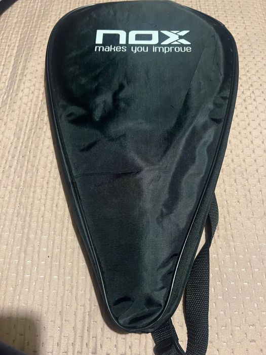 Raquete box at10 Genius 18 k Agustin tapia