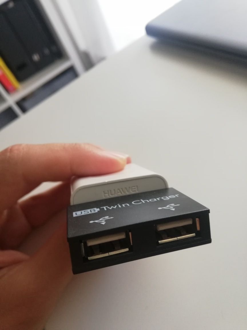 Ficha dupla para carregador USB