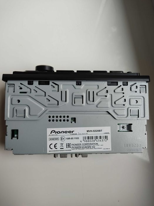 Sprzedam radio samochodowe PIONEER MVH-S320BT