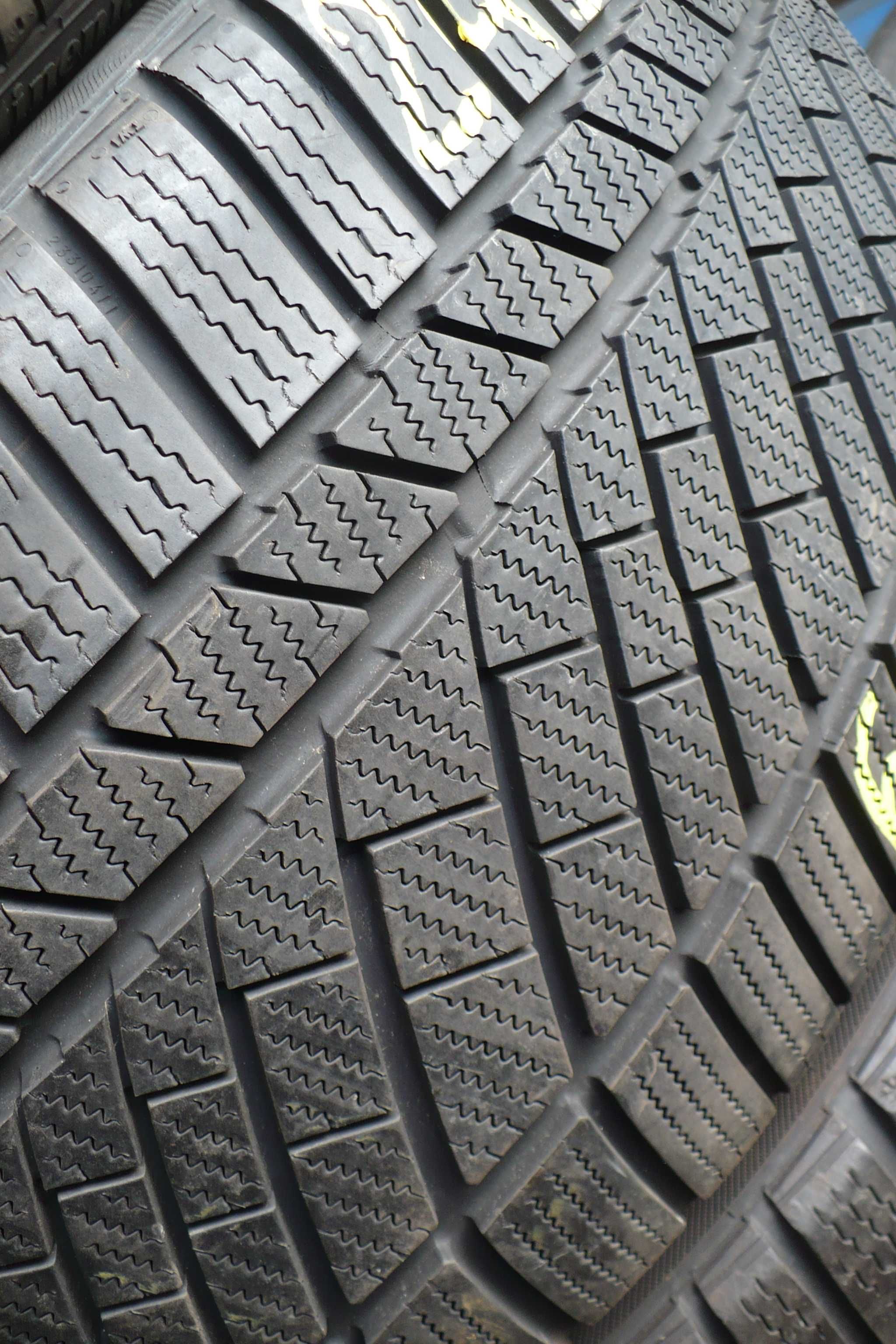 Opony Continental TS830P 245/35R19 93W XL Zimowe 6mm 2szt.