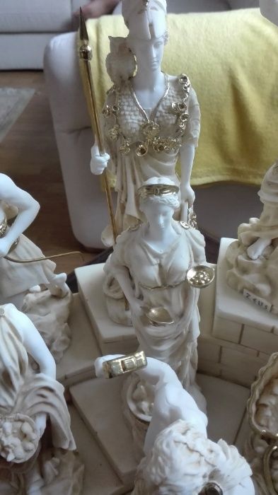 Panteon plus 12 Bogów Alabaster