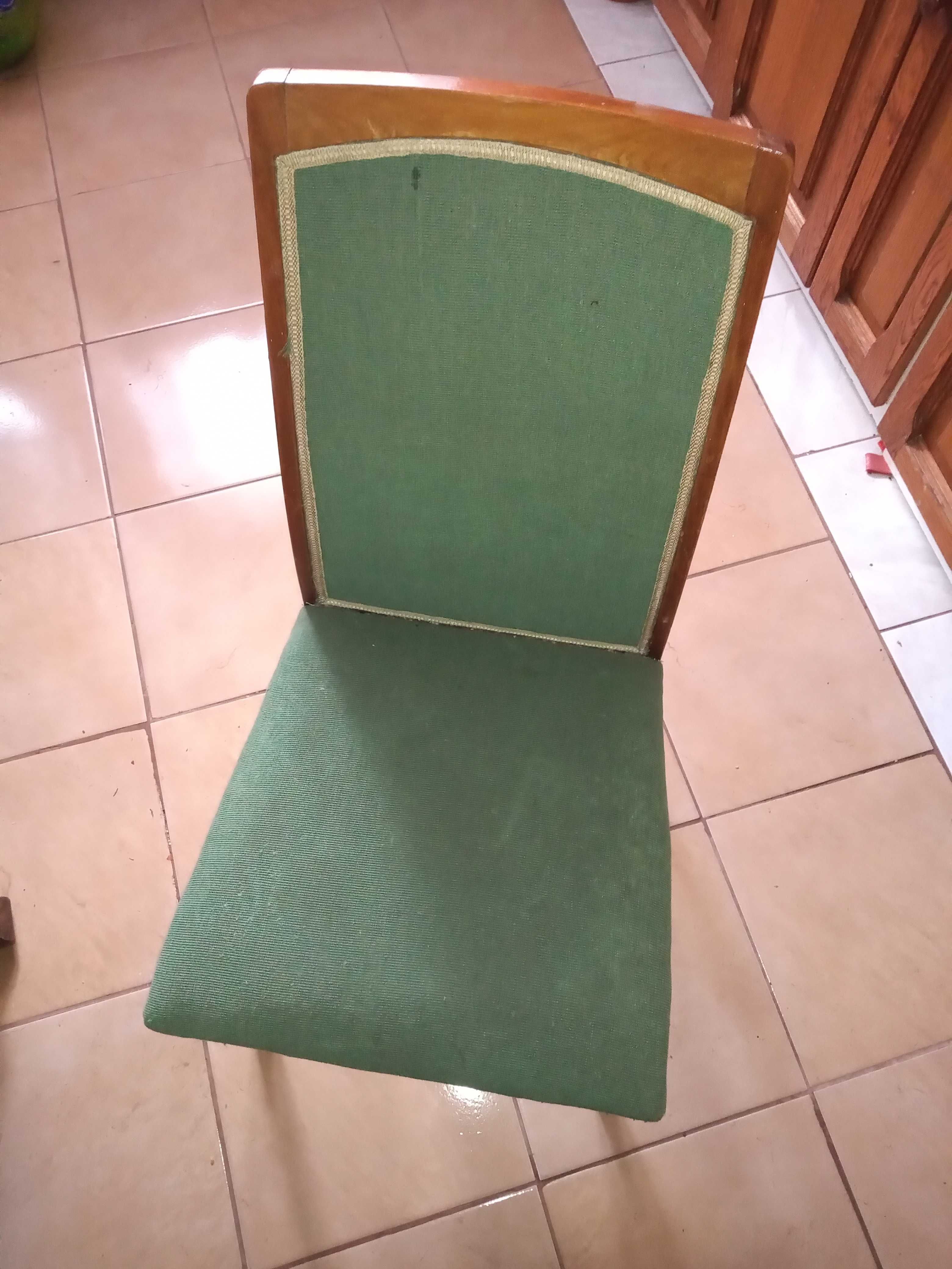 Sprzedam używany zestaw krzeseł