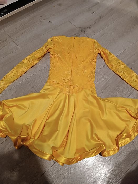 Плаття для бальних танців