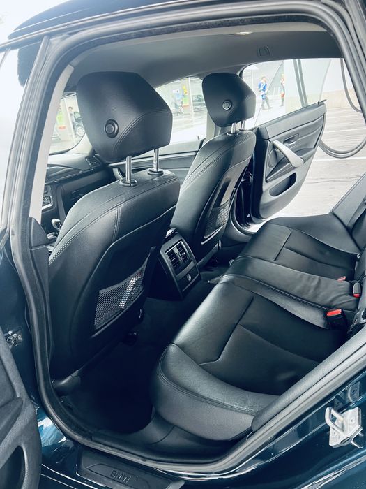 Carro com muitos detalhes e pronto a rolar