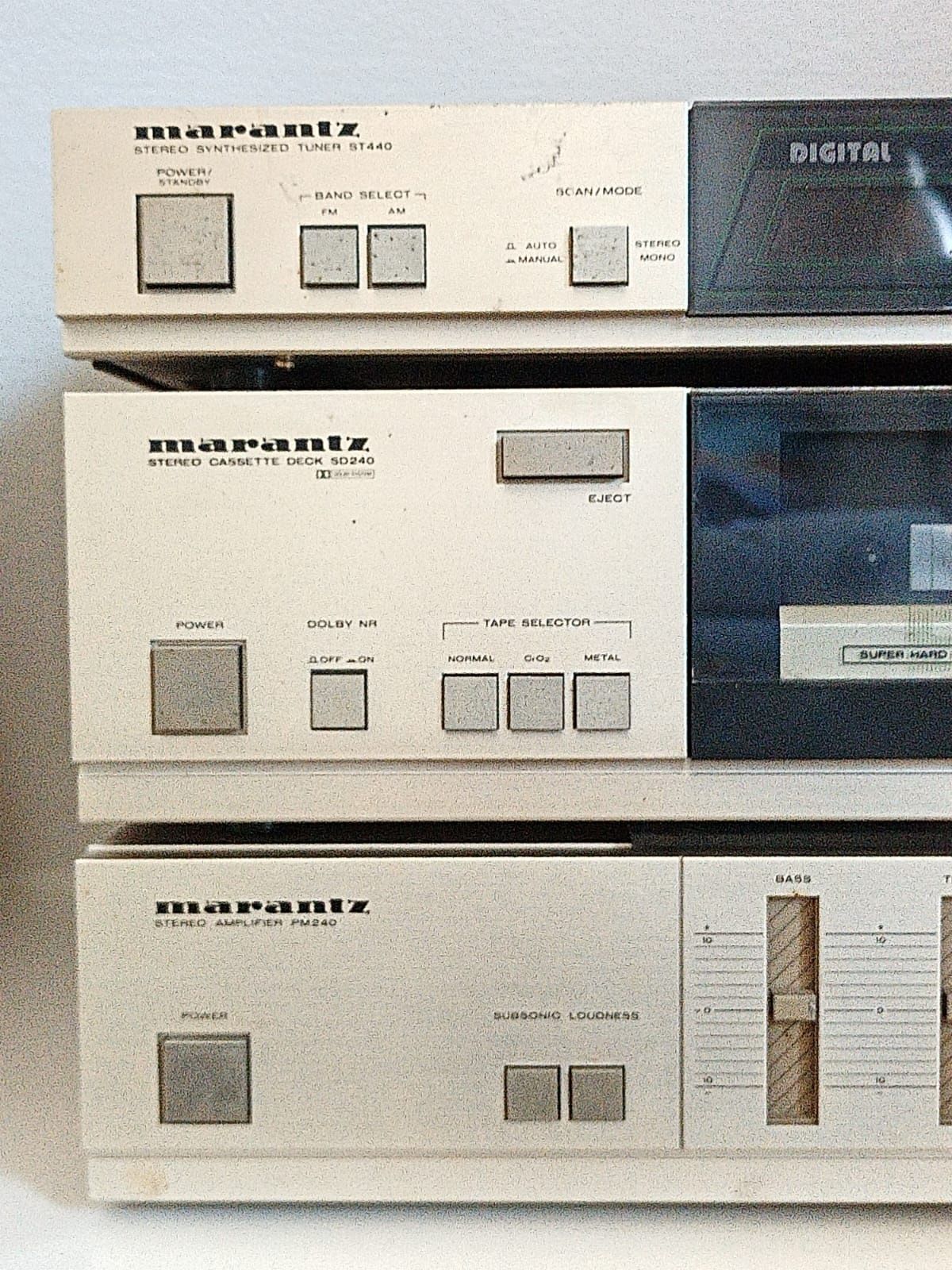 Wieża Marantz PM240