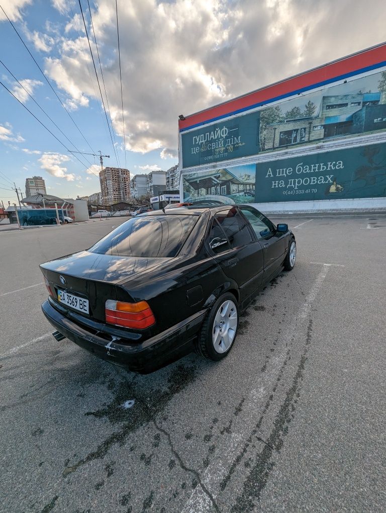 Bmw e36 2.8л продам