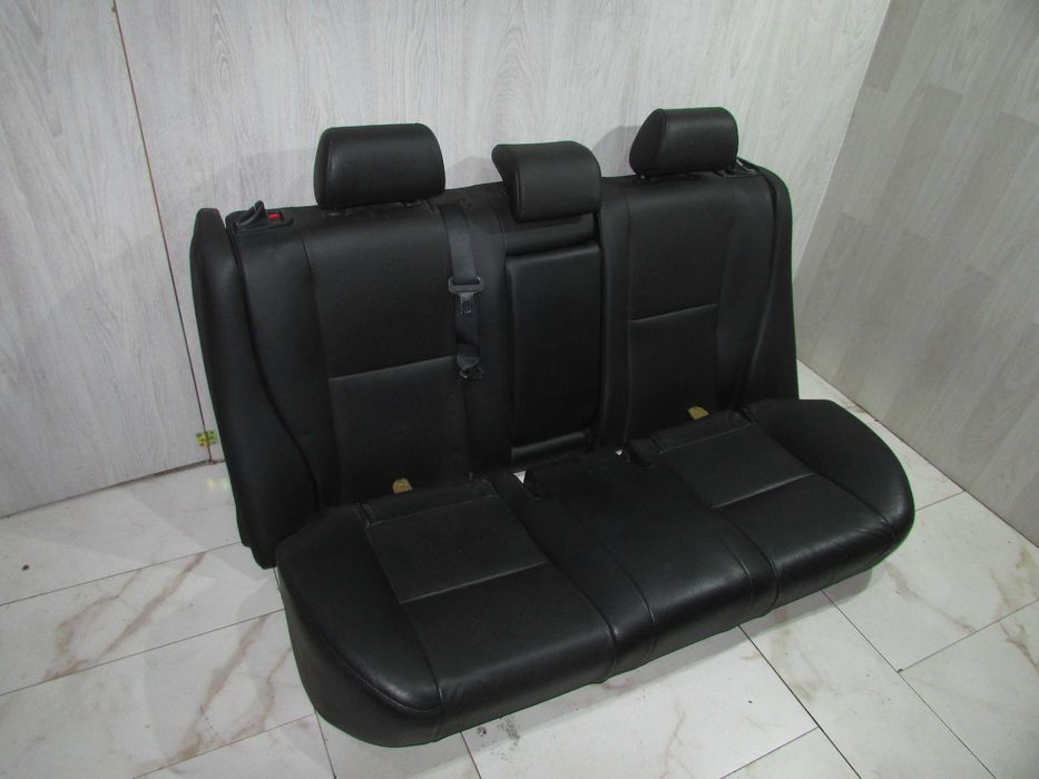 Шкіряний салон сидіння з підігівом Toyota Avensis T25 седан карти