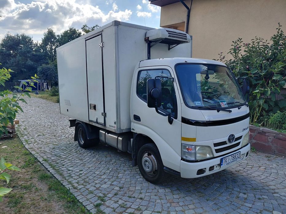 Toyota DYNA  Niezawodna Toyota Dyna salon Polska
