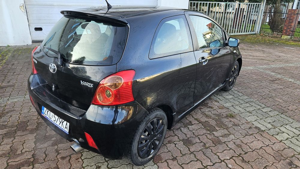 Mały wariat TOYOTA YARIS TS SPORT 1,8 133KM klimatron Alu17 OKAZJA