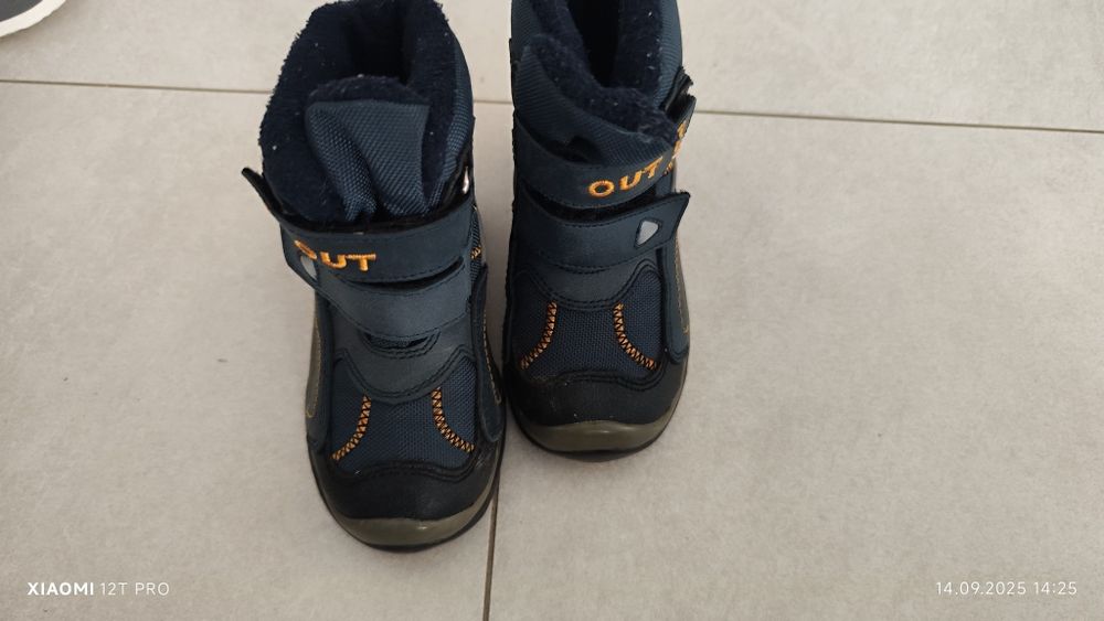 Buty zimowe dziecięce 23