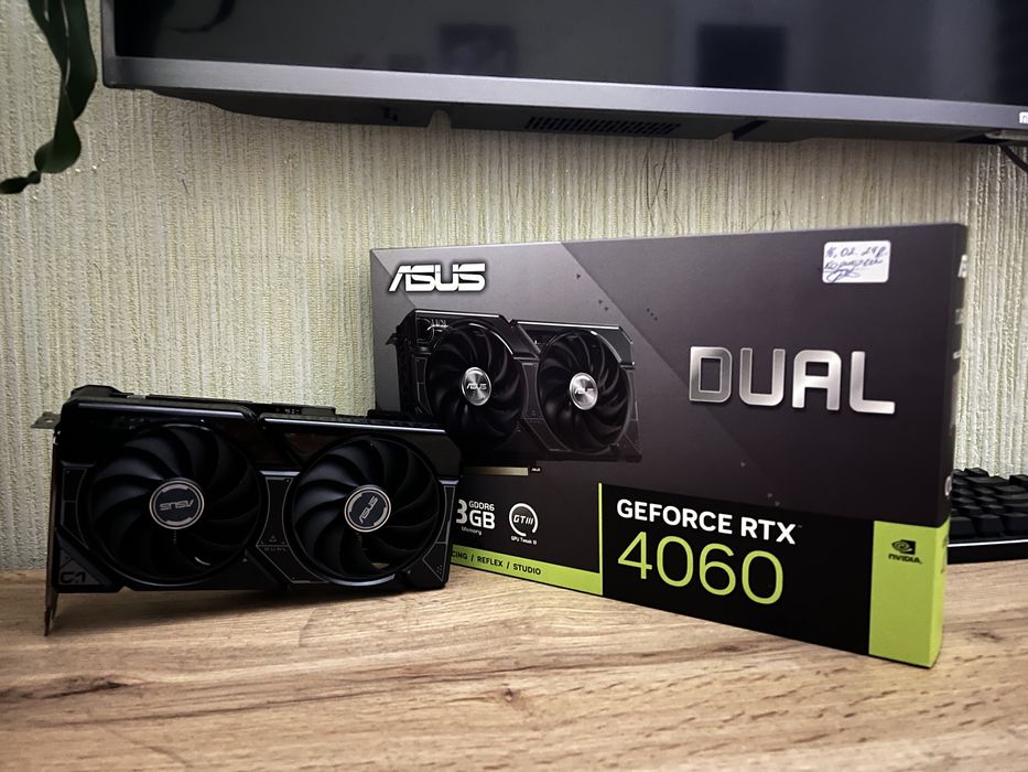 RTX4060 Asus Dual потужна ігрова відеокарта