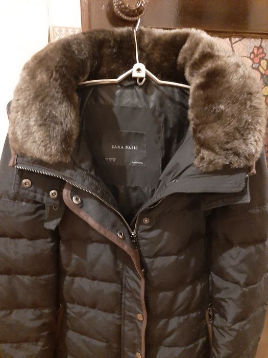 Зимняя женская курточка ZARA оригинал.48 размер.