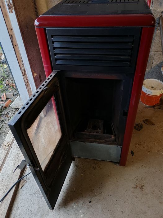 Salamandra pellets usada