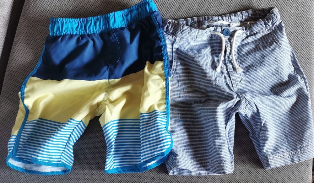 Spodenki chłopięce dwie pary rozm. 128 i 134