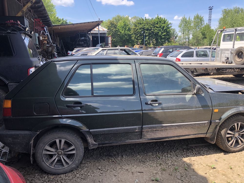 Volkswagen Golf2 1.8 б. Шрот розборка запчастини стартер мотор КПП