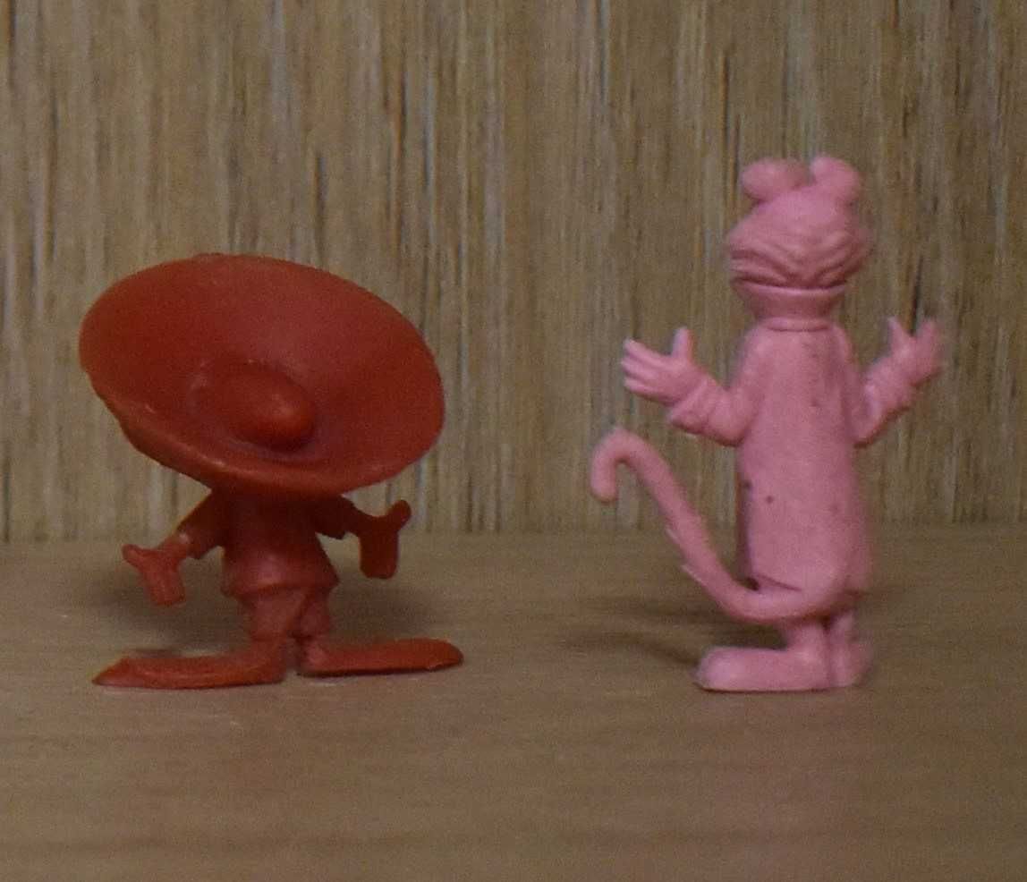 7 Figuras monocromáticas - (Lote 4)