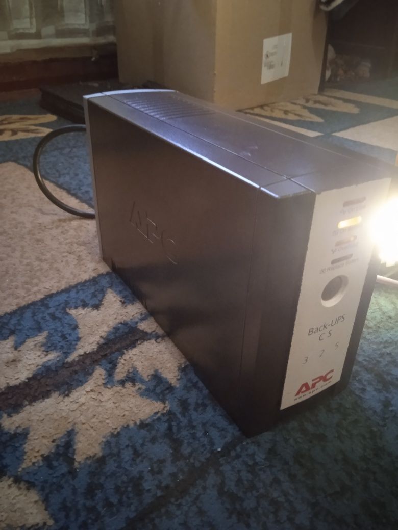 Продам безперебойник APS 325