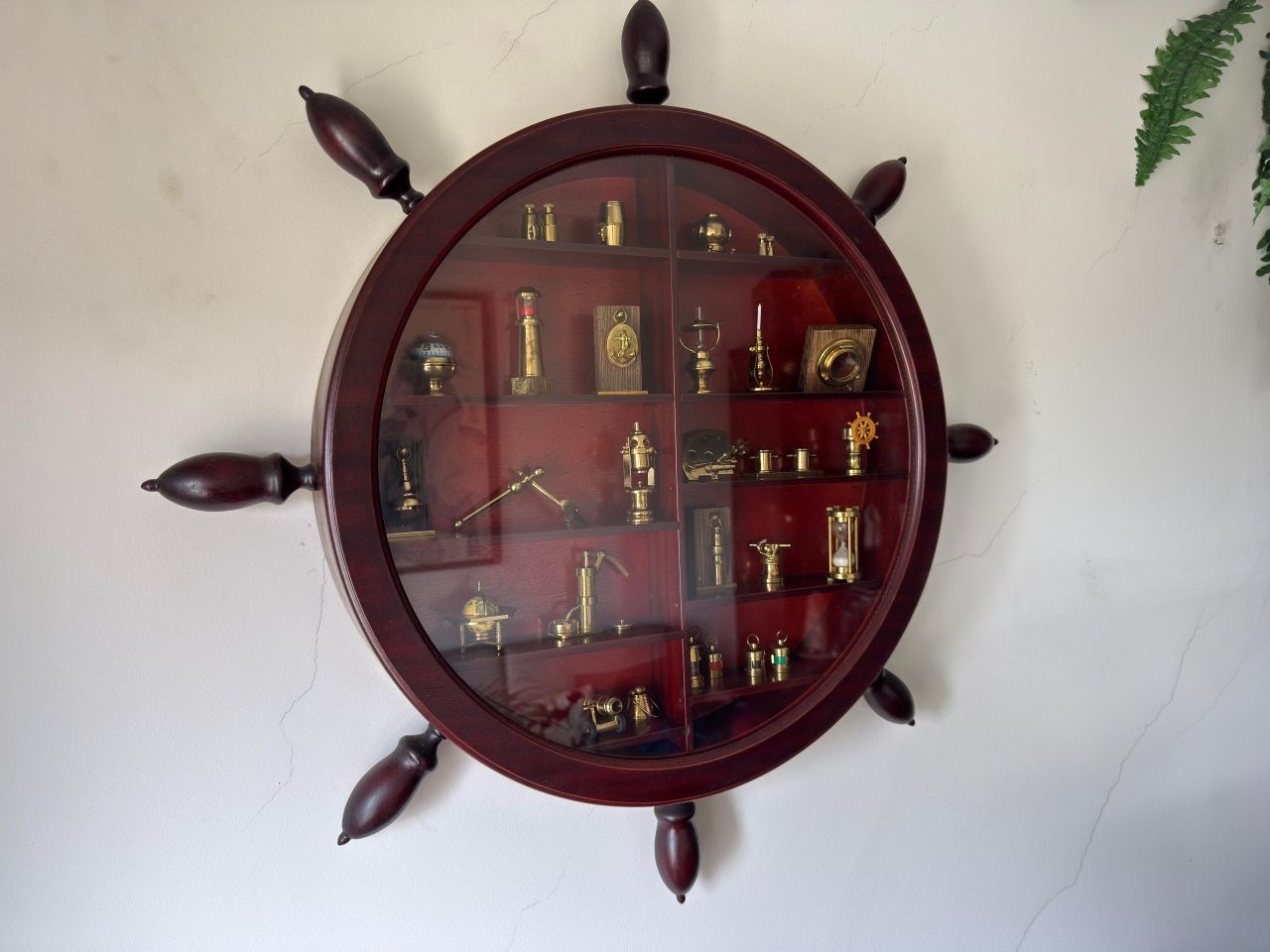 Roda de Leme Coleção Philae com ornamentos marítimos