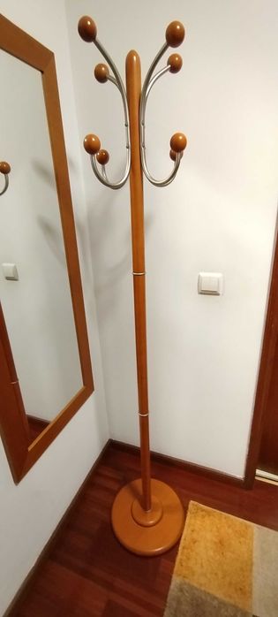 Bengaleiro/Cabide de pé