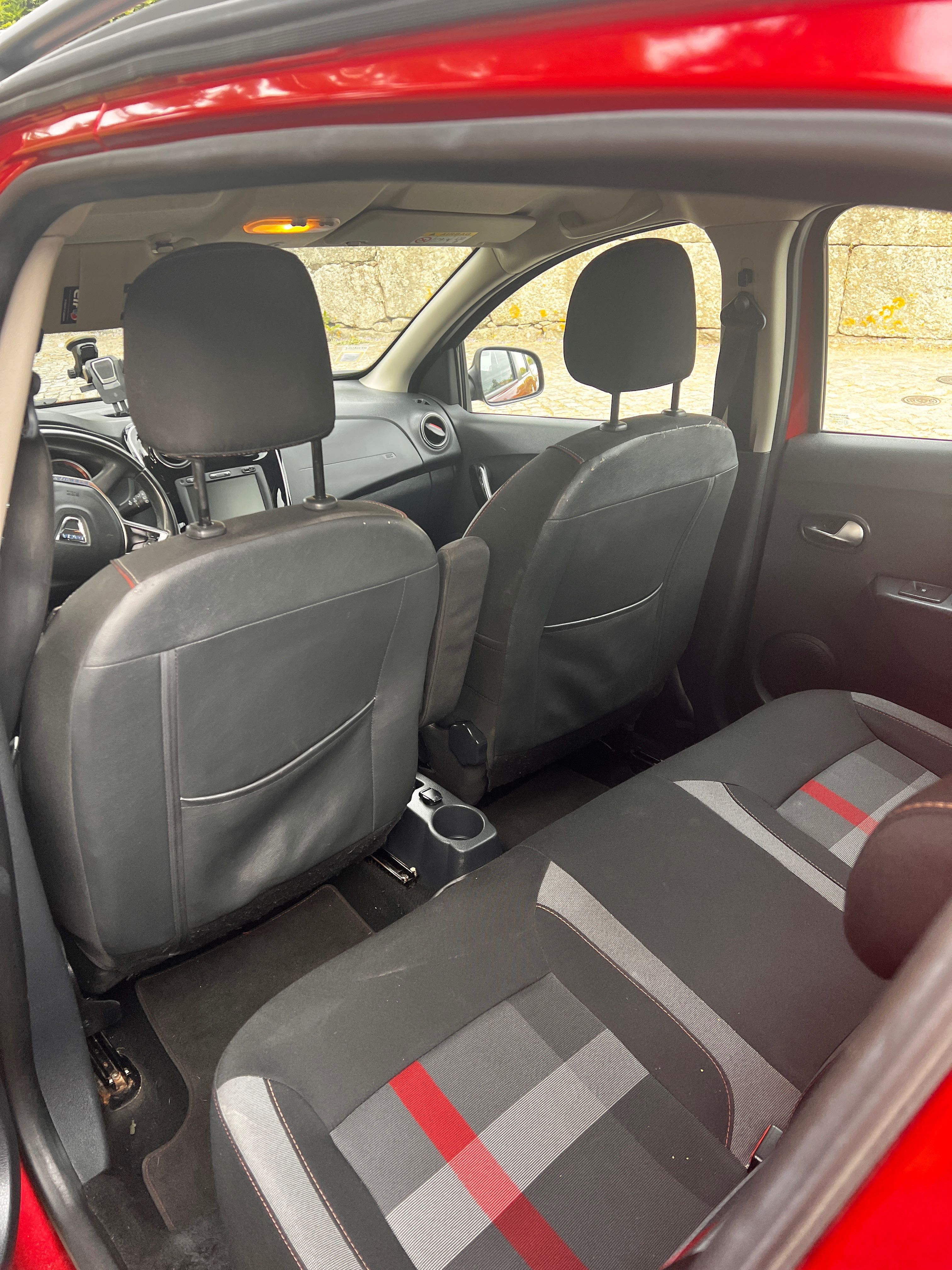 Dacia Sandero 
0.9 TCe Stepway