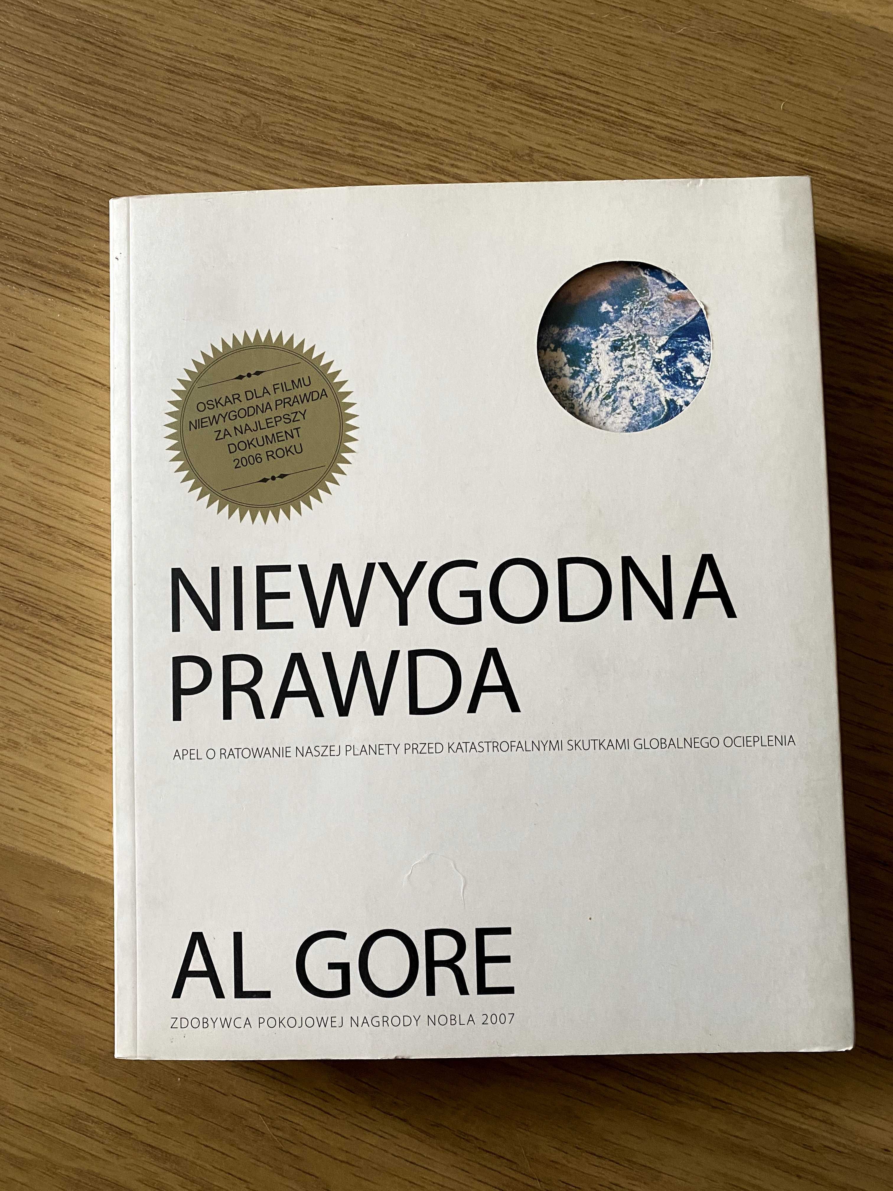Książka "Niewygodna prawda" Al Gore