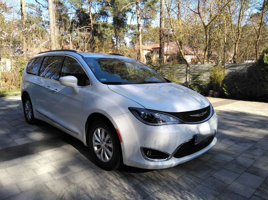Chrysler Pacifica Stan Bardzo Dobry. 5 lat w Polsce. Pierwszy właściciel.