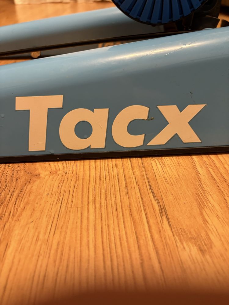 Trenażer rowerowy Tacx - model Blue (Twist/Matic)