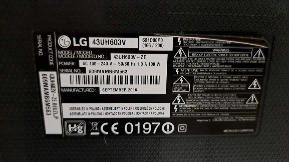 Smart TV LG 43UH603V para peças.