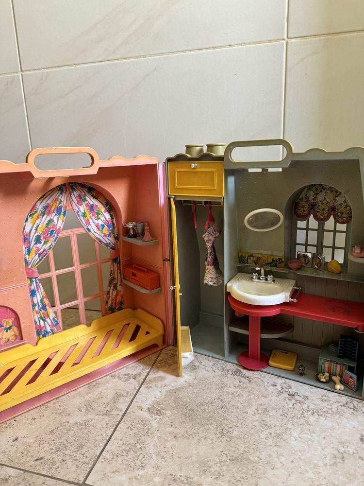 Domek dla lalek lalki barbie vintage z przedmiotami