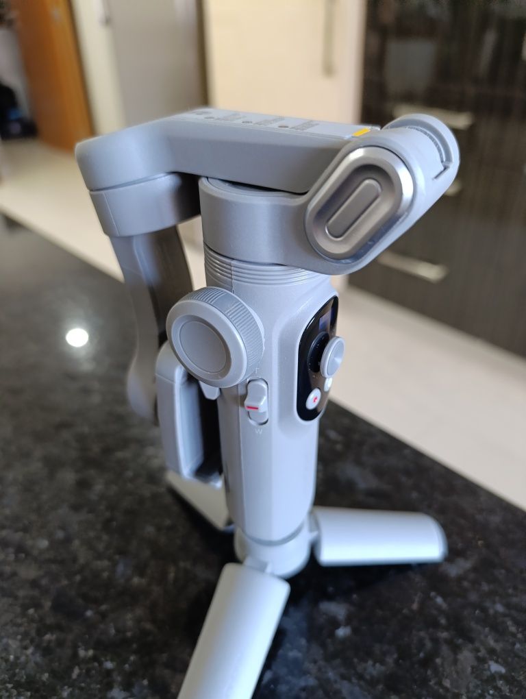 Estabilizador de imagem (Gimbal) Aochuan Smart X Pro