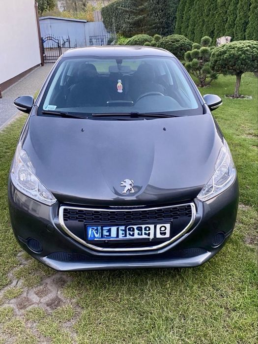 Peugeot 208 1.2 benzyna 2014 klima auto osobowe