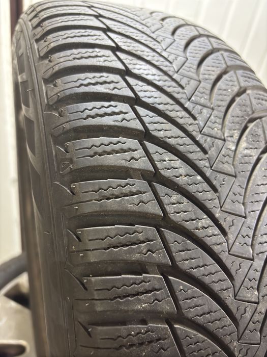 Komplet kół stalowych w rozmiarze 205/55 r16