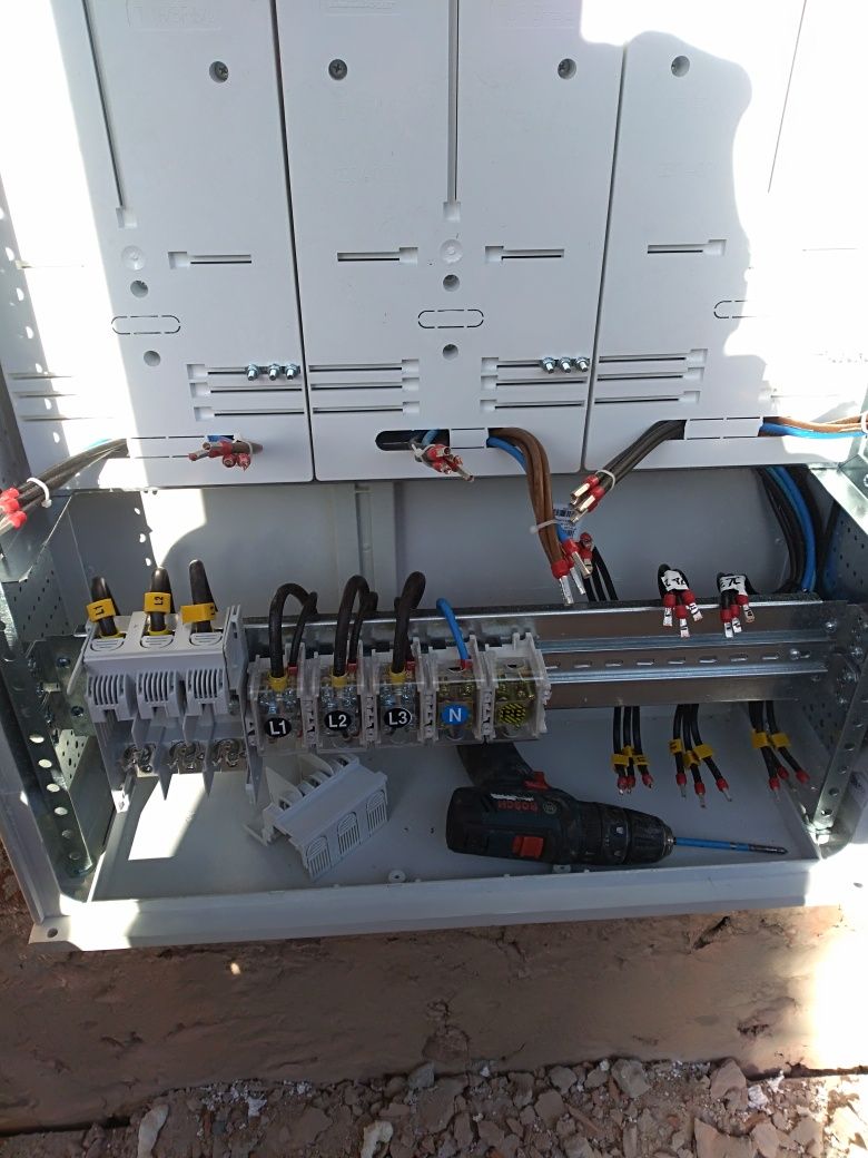Usługi Elektryczne Elektryk Prowizorki Przyłącza elektryczne Instalacj