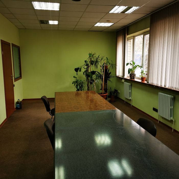 Офісні приміщення, район Трц Караван