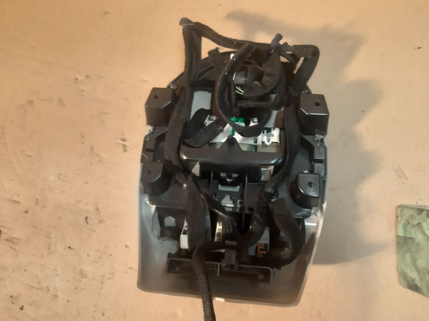 Peugeot 807 Citroen C8 lampka podsufitki kabiny przyciski drzwi