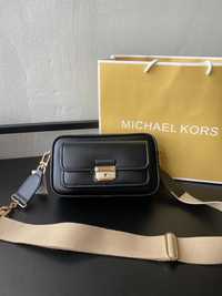 Сумка Michael Kors Bradshaw